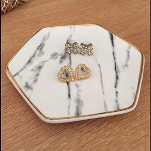 Bundle of earrings from Buckle